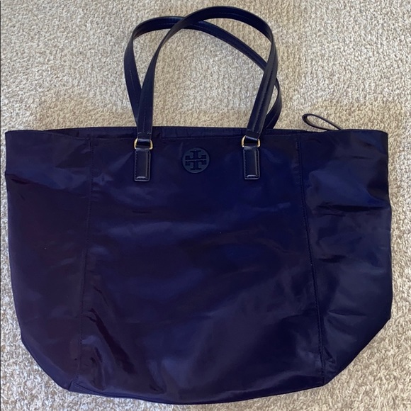 Tory Burch Handbags - Blue Tory Burch Tote!!